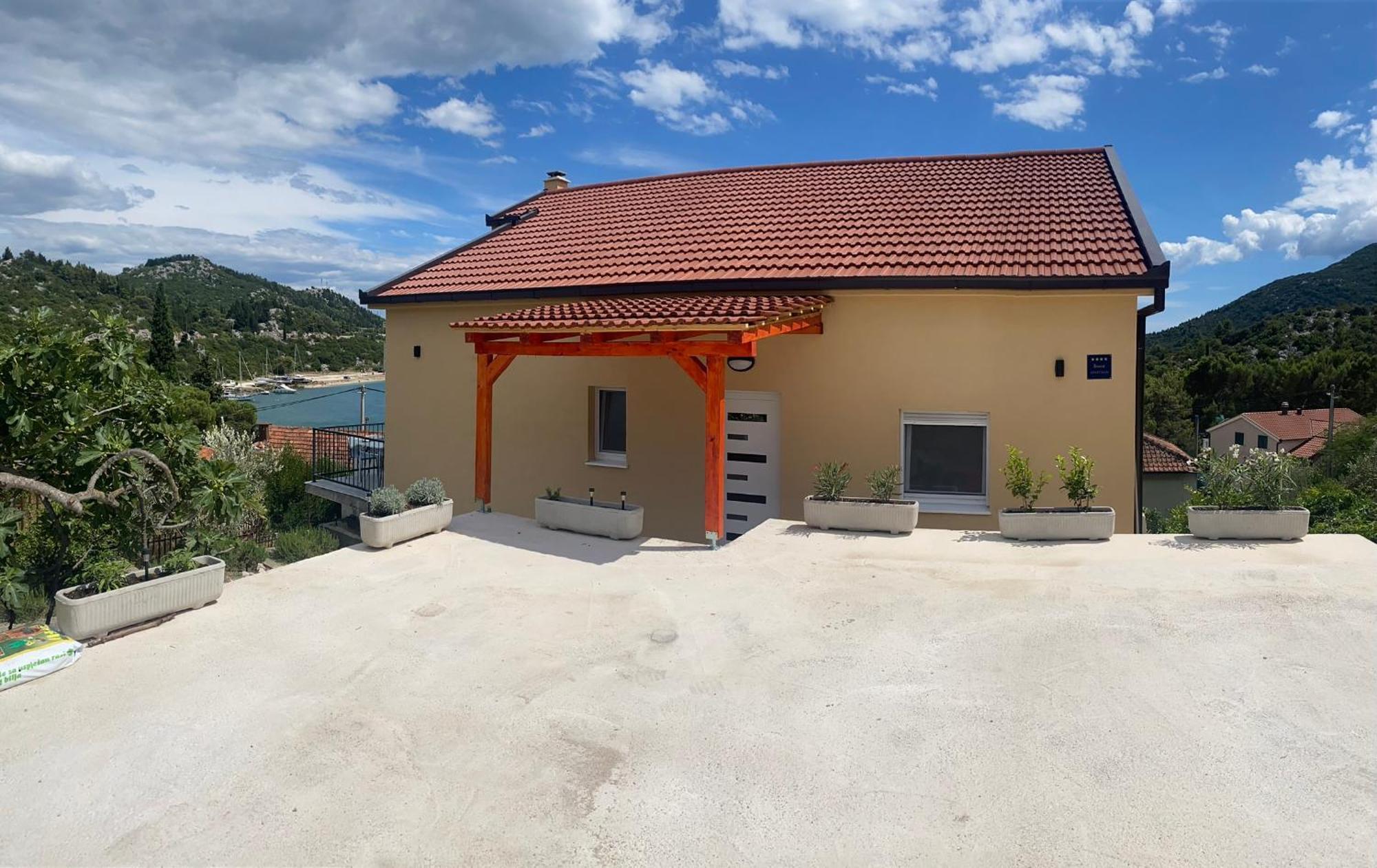 Apartment Portina